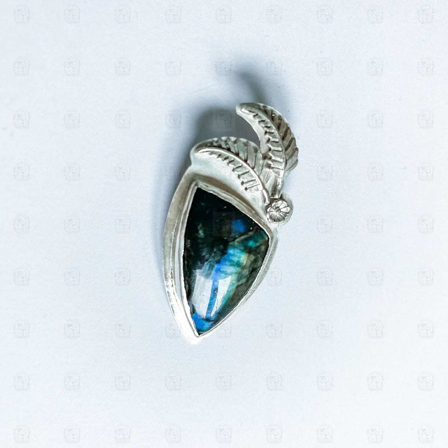 Crest, Necklace, Small Dog Silver