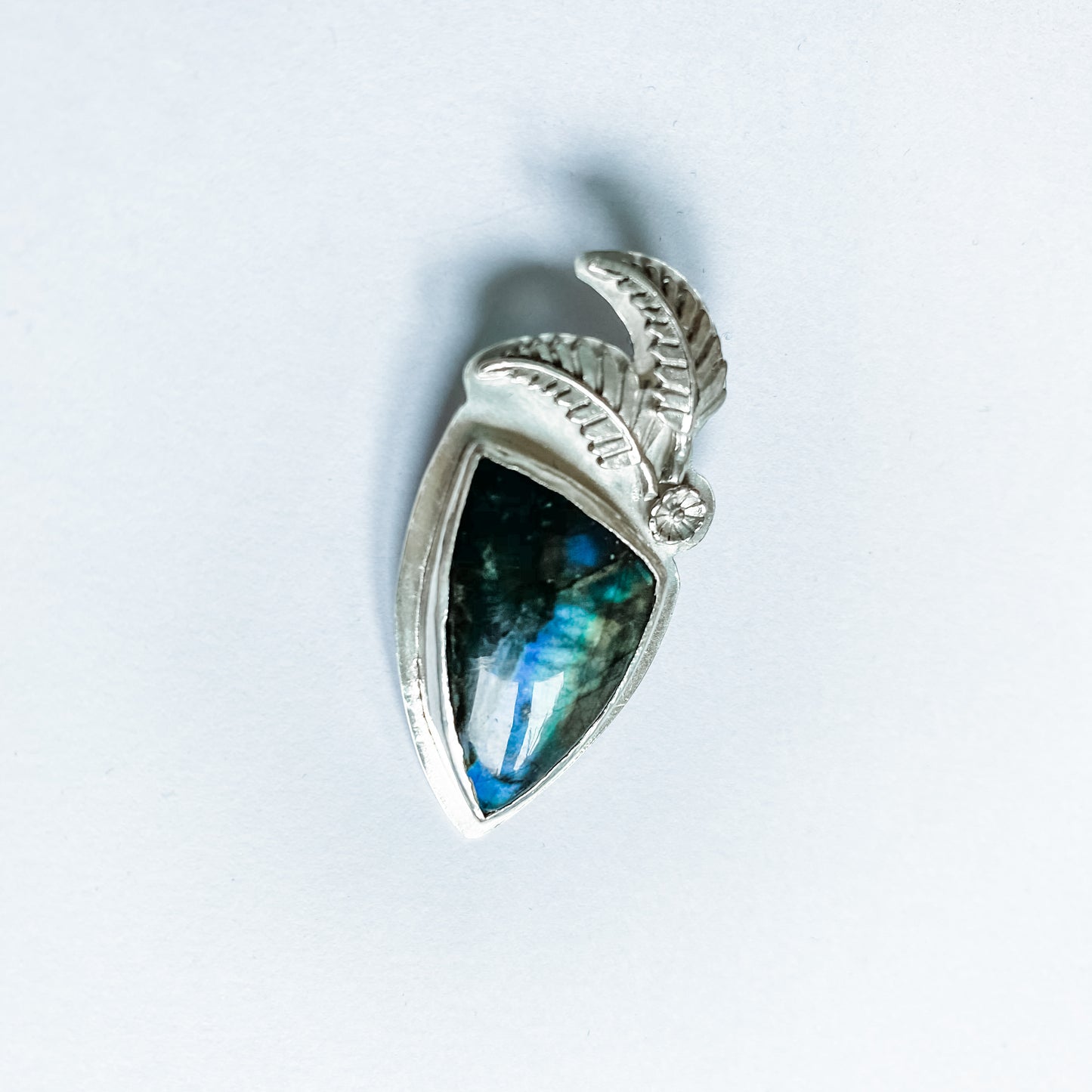 Crest, Necklace, Small Dog Silver