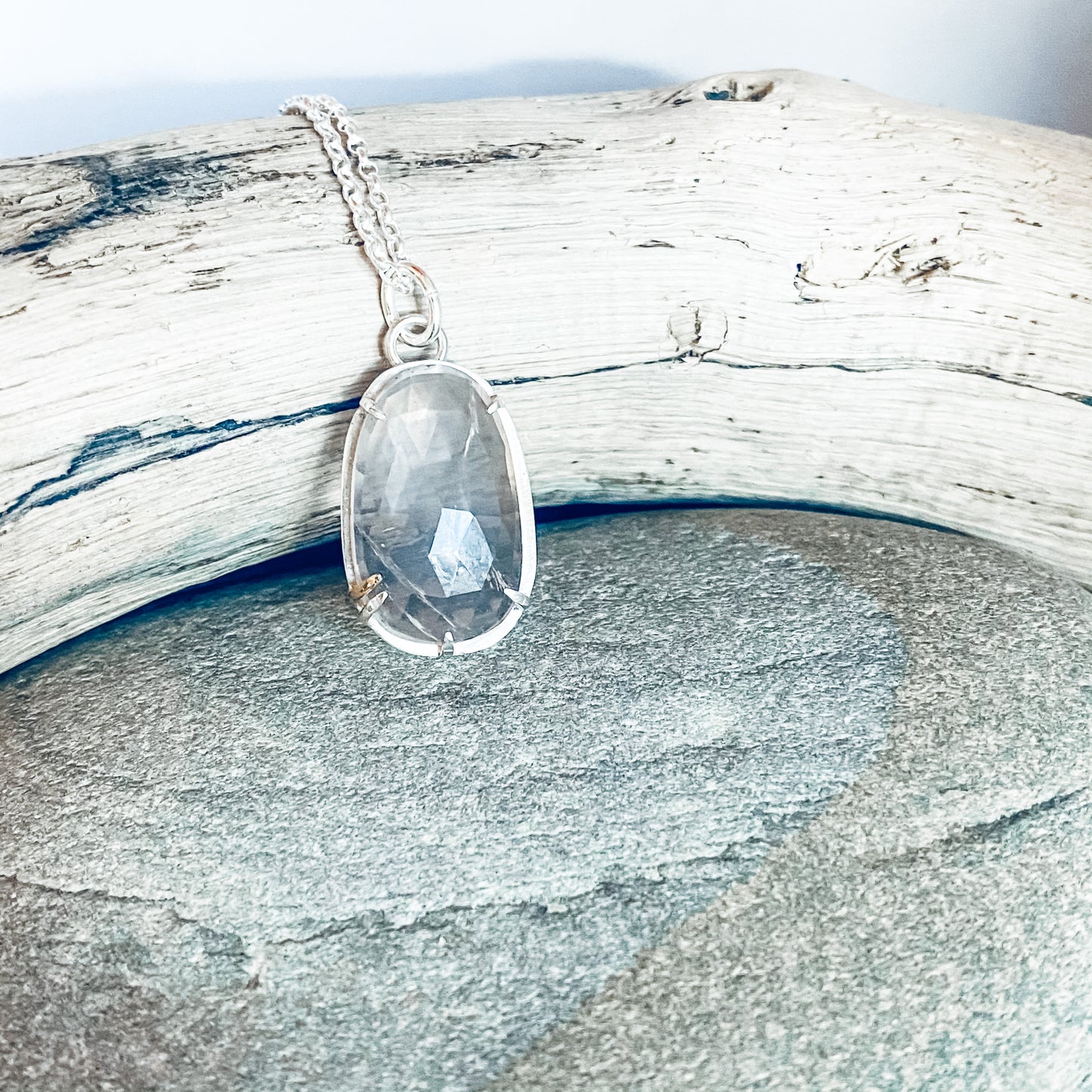 rose quartz simple pendant