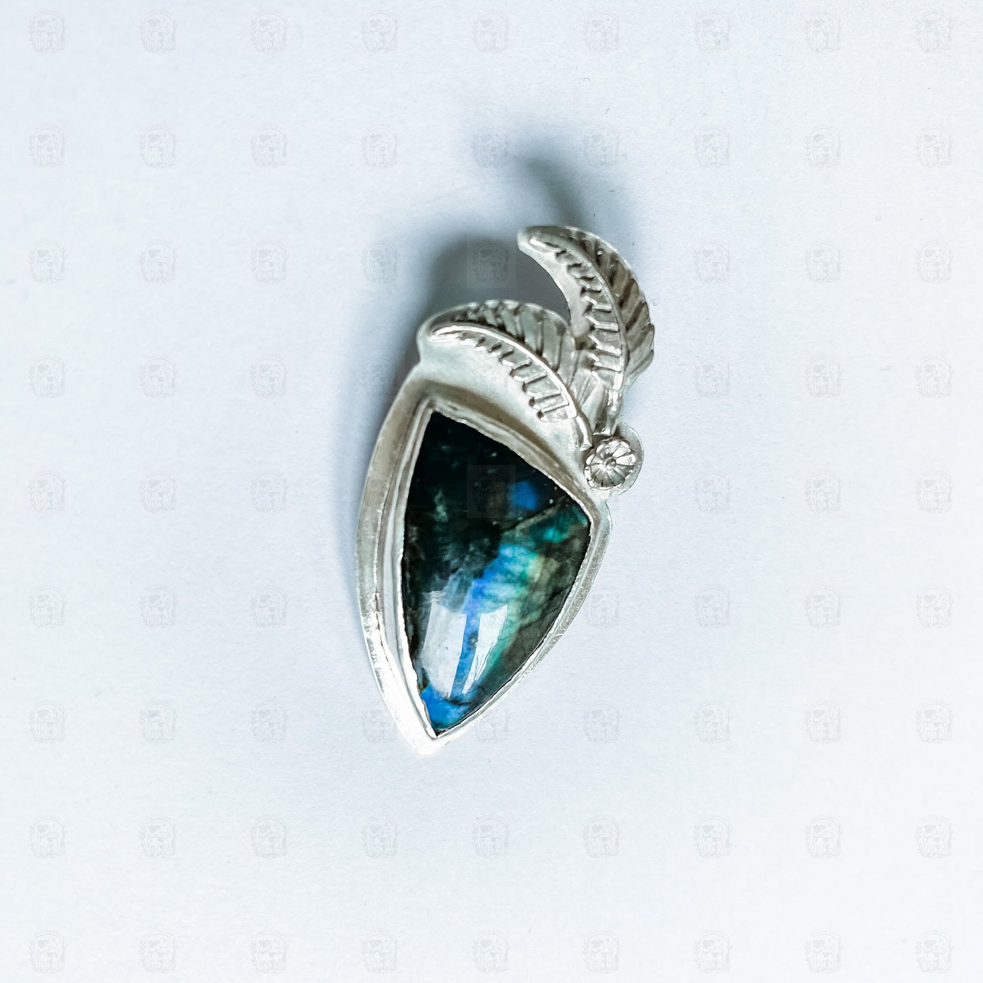 Crest, Necklace, Small Dog Silver